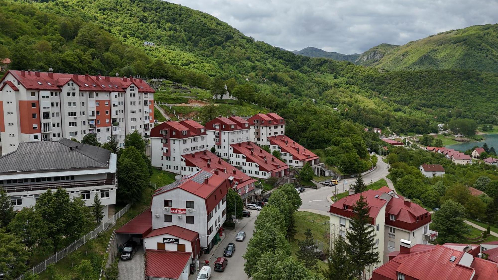 Apartments Ravno Plužine Esterno foto